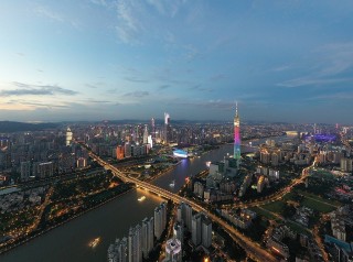 入境游市场火爆，多地竞逐世界级旅游城市