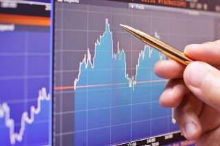 如何确定锌期权合约标的？合约标的对交易有何影响？