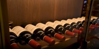 华致酒行业绩下滑，酒类流通遇冷是“个别”还是“普遍”？