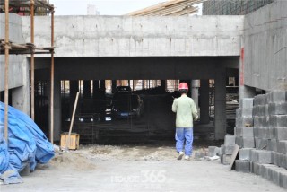 如何评估楼盘相关状况并做出合理考量？考量过程中有哪些关键要点？