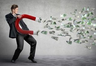 期权合约的构成要素有哪些？这些要素如何影响合约价值？