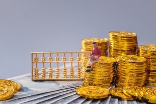 如何确定期指保证金的合理比例？这种比例如何保障市场的稳定运行？