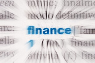 如何认识不同金融服务企业的性质？宜信普惠的企业性质对其业务有什么影响？