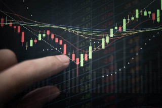 什么是期货多主力合约及其特点？期货多主力合约对交易策略有什么影响？