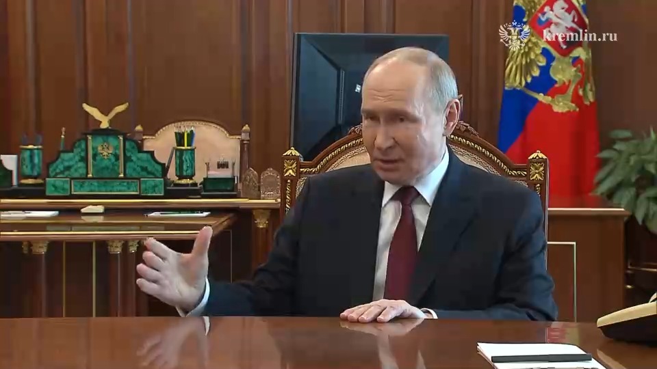 普京宣布俄军临时停火30小时  第1张