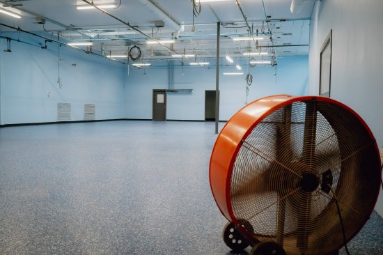 分析:关税大招一出 特朗普的“制造业复兴”大业难上加难 第1张 分析:关税大招一出 特朗普的“制造业复兴”大业难上加难 第1张