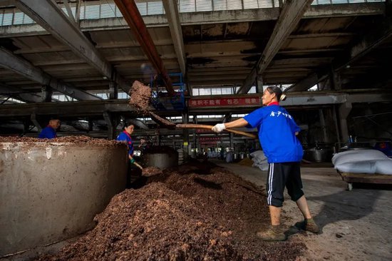 马上57岁的侯孝海,为啥没熬到退休? 第3张 马上57岁的侯孝海,为啥没熬到退休? 第3张