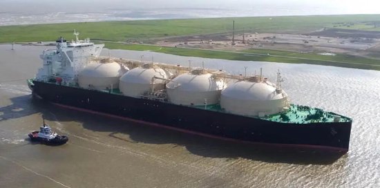 运价罕见单日暴跌20%，油轮龙头股价逆势上涨  第2张