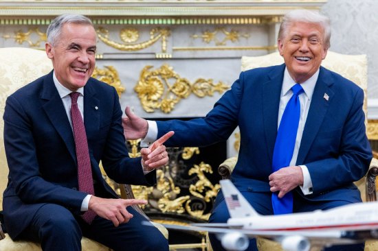 特朗普威胁对加拿大征收100%报复性关税 第1张 特朗普威胁对加拿大征收100%报复性关税 第1张