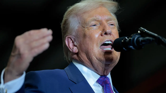 官方数据发布前，特朗普在“真实社交”提前透露美国GDP数据  第1张