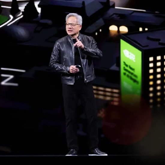 英伟达预计到2027年底Blackwell和Rubin芯片将带来至少1万亿美元收入 第1张 英伟达预计到2027年底Blackwell和Rubin芯片将带来至少1万亿美元收入 第1张