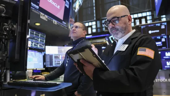 尾盘:美股跌幅扩大 道指下跌500点再创年内新低 第1张 尾盘:美股跌幅扩大 道指下跌500点再创年内新低 第1张