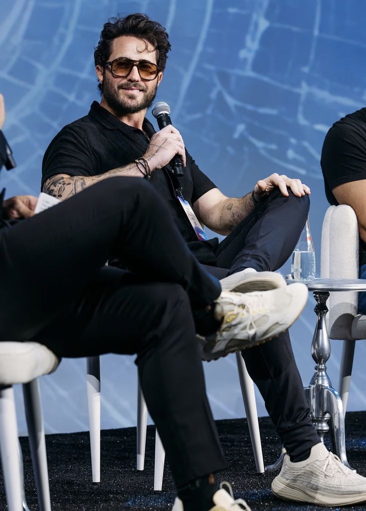 号称年入18亿美元的“一人公司”翻车,极致效率背后是极致脆弱? 第1张 号称年入18亿美元的“一人公司”翻车,极致效率背后是极致脆弱? 第1张